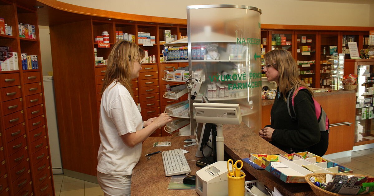 Češi a Češky chtějí rozšíření pravomocí lékárníků. Koukni na výsledky nového průzkumu
