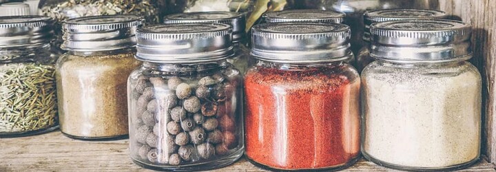 8 tipů na kreativní účty na Instagramu: Žij udržitelně, udělej oblíbenou omáčku z fastfoodu a nauč se správně skládat oblečení