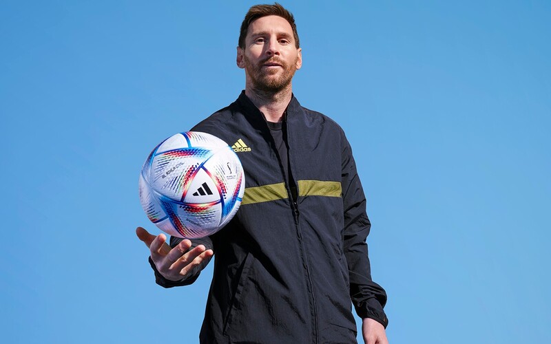 Značka Adidas predstavila oficiálnu loptu pre Majstrovstvá sveta vo futbale 2022.