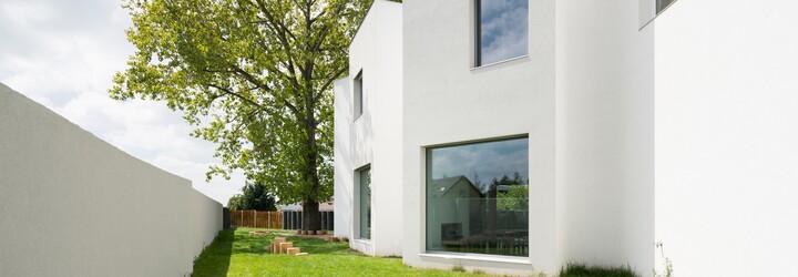 Montessoriovská škôlka na pravom brehu Vltavy, do ktorej by sme s radosťou chodili každý deň aj my