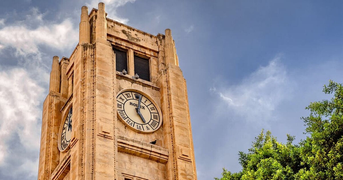 Libanon se kvůli letnímu času ocitl ve dvou časových pásmech najednou. Lidé nevěděli, jakým časem se řídit