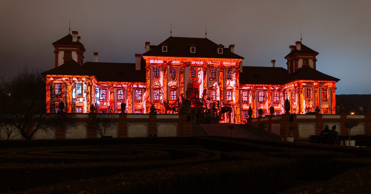 Galerie hlavního města Prahy a Signal Festival rozzáří dnešní noc na Zámku Troja. Na co se můžeš těšit?