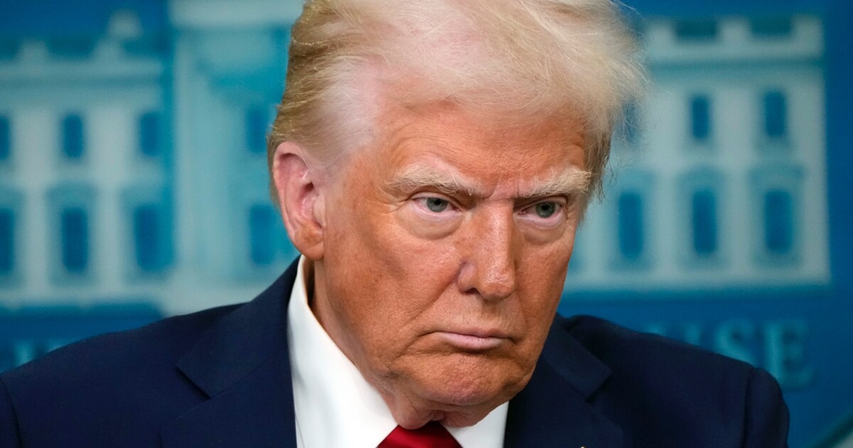 Trump to s Grónskem myslí vážně. Oznámil, co hodlá udělat