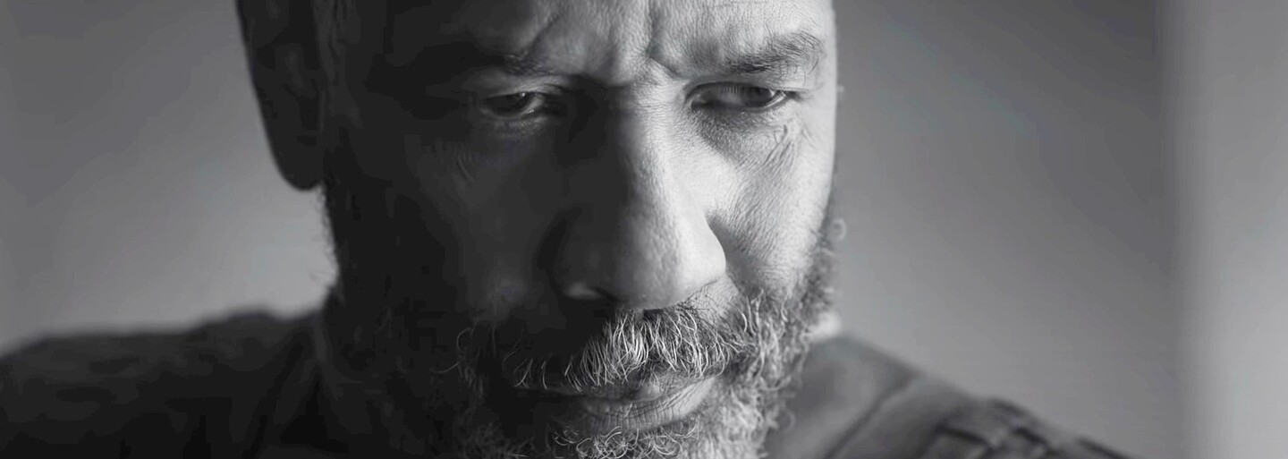 Denzel Washington je královrah Macbeth. Nová adaptace Shakespearova příběhu je žhavým adeptem na zisk nejcennějších Oscarů