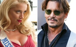 Deppa odstrčil Hollywood na vedlejší kolej, Amber Heard si užívá nejlepší období. Jak se stal z vášnivé romance učiněný horor? 