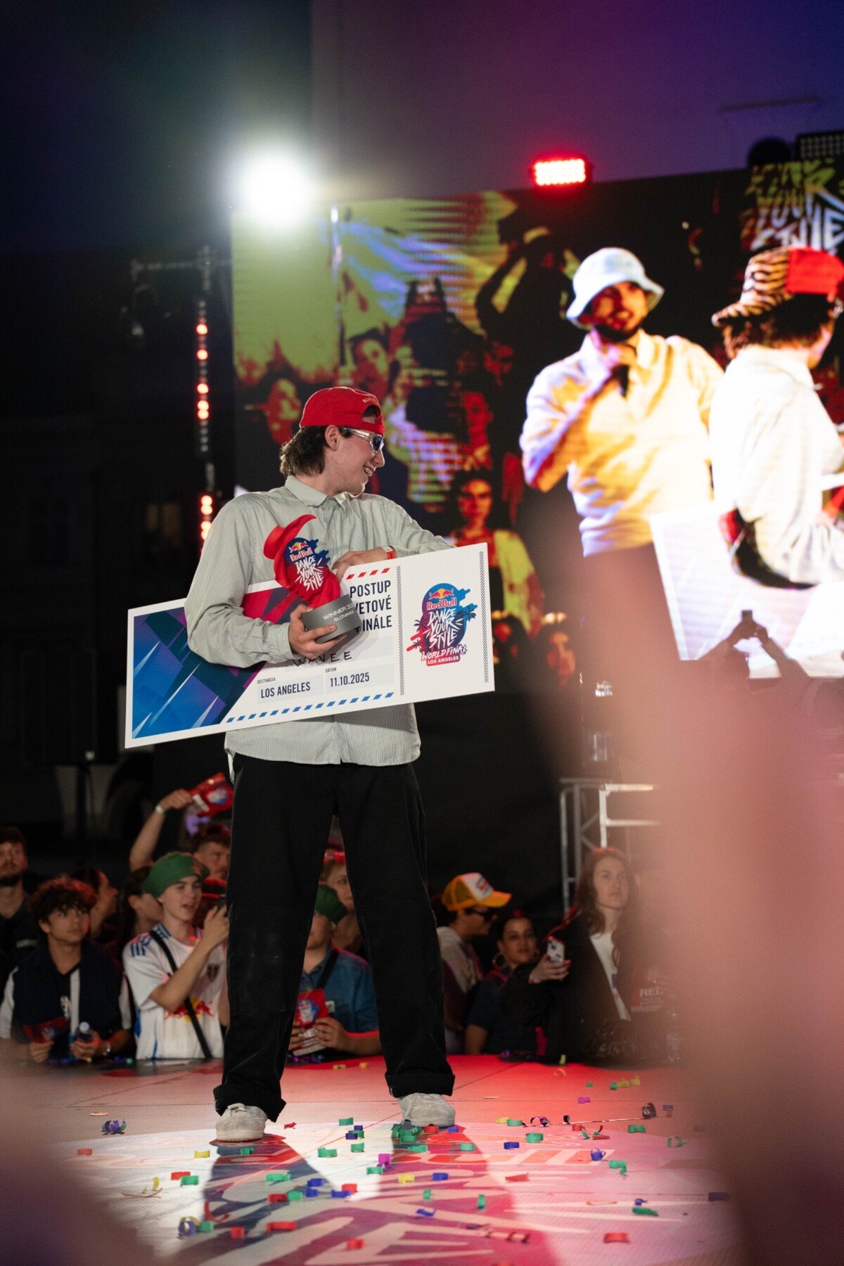 Wavee pri výhre finále Red Bull Dance Your Style 2025 v Košiciach.