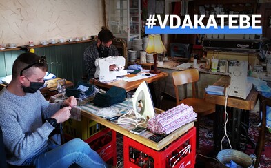 Dielňa pre rúška vznikla aj z obľúbenej košickej kaviarne. Aj vďaka tomu si udržali personál Dielňa pre rúška vznikla aj z obľúbenej košickej kaviarne. Aj vďaka tomu si udržali personál