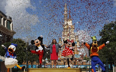 Disney propustilo 28 tisíc zaměstnanců svých zábavních parků Disney propustilo 28 tisíc zaměstnanců svých zábavních parků