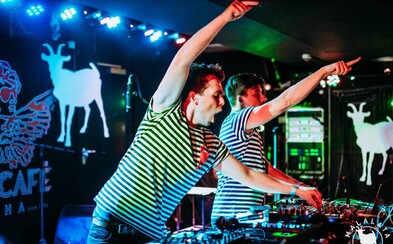 Do Brna, Prahy a Ostravy zavítá DJské duo MALALATA, na jehož show se vytančíte z podoby Do Brna, Prahy a Ostravy zavítá DJské duo MALALATA, na jehož show se vytančíte z podoby
