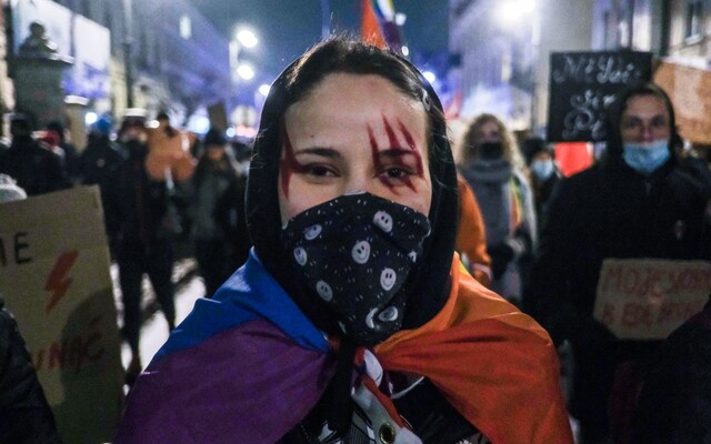 Do Česka cestují každý týden desítky těhotných Polek. Zákon jim totiž zakazuje interrupci pod dohledem lékaře Do Česka cestují každý týden desítky těhotných Polek. Zákon jim totiž zakazuje interrupci pod dohledem lékaře