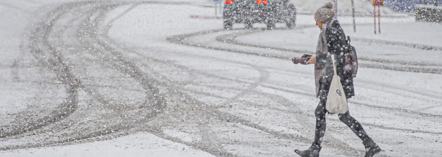 Do Česka se vrátí zima a sníh, teploty klesnou až na –9 °C