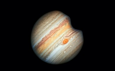 Do Jupiteru narazil neznámý objekt, způsobil výbuch o rozměrech Země Do Jupiteru narazil neznámý objekt, způsobil výbuch o rozměrech Země