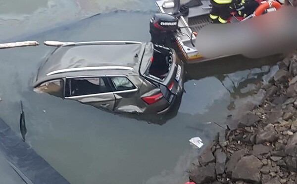 Do Oravskej priehrady spadlo auto z mosta, jeden človek zahynul