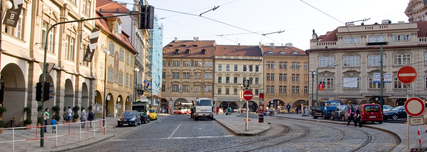 Do roku 2020 bude proměna Malostranského náměstí dokončena, prvotní práce na projektu již začaly