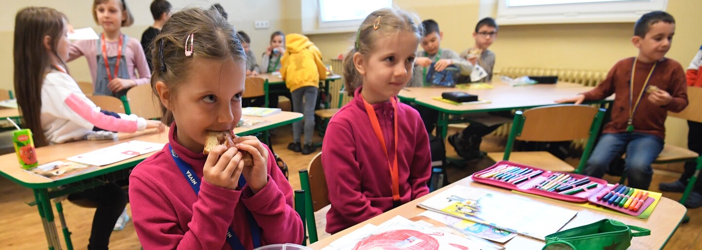Do škol v Česku nastoupilo až 60 tisíc dětí z Ukrajiny