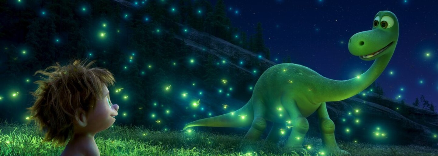 Dobrý Dinosaurus od Pixaru prezentuje svoje silné stránky, o emócie v kine rozhodne núdza nebude