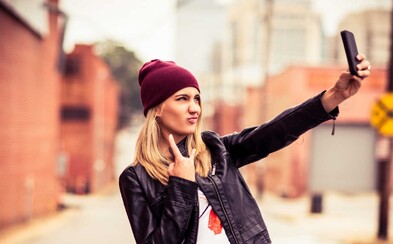 Dokážu selfies naozaj zdvihnúť sebavedomie a urobiť z teba vyrovnaného človeka? Dokážu selfies naozaj zdvihnúť sebavedomie a urobiť z teba vyrovnaného človeka?
