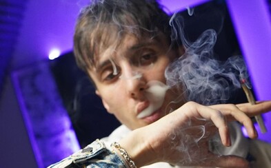 Dokkeytino sa nenarodil ako udavač, v jeho hoode nehraj hry. Počúvaj autotune verziu #hot16challenge2 Dokkeytino sa nenarodil ako udavač, v jeho hoode nehraj hry. Počúvaj autotune verziu #hot16challenge2