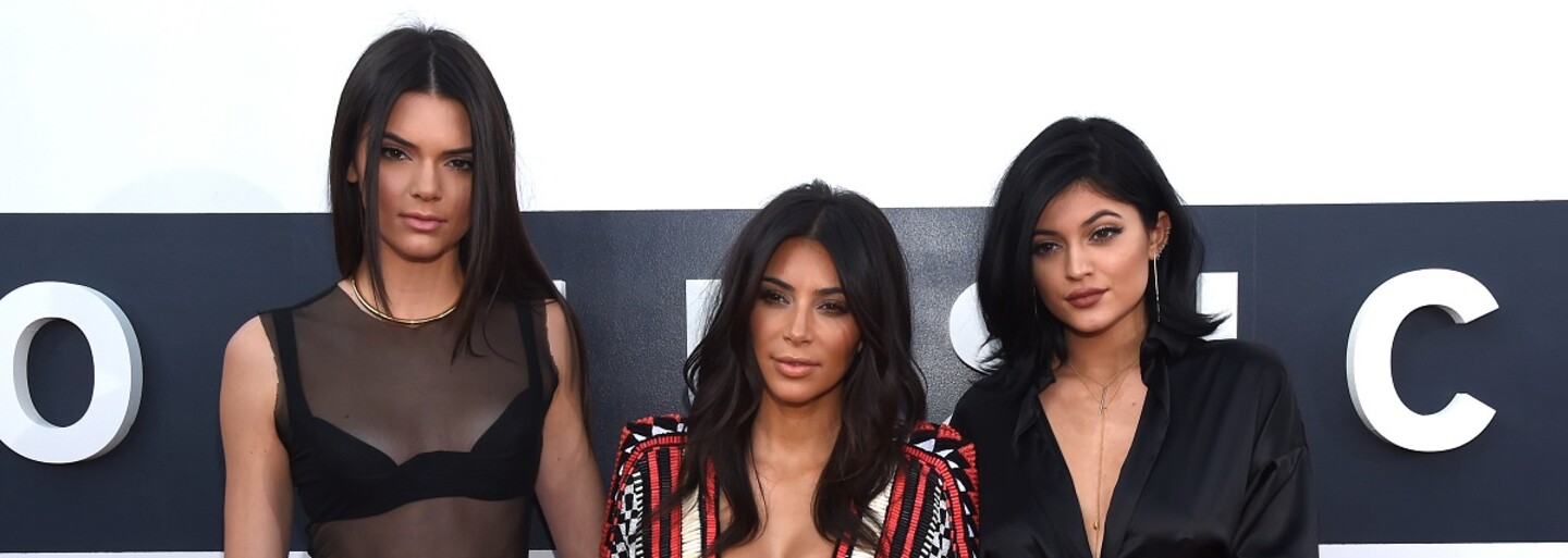 Dokonalost sama. To je téměř nahá Kendall Jenner ve žhavém videu z focení pro GQ
