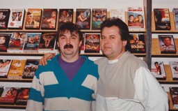 Dokument Králové videa je zábavné retro, ale i poučné ohlédnutí za dobou, kdy si lidé museli filmy dabovat sami (Recenze)