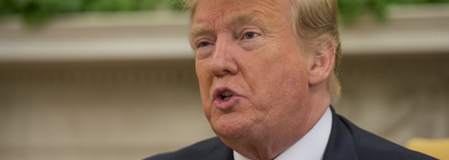 Donald Trump chce od súdu, aby donútil Twitter reaktivovať jeho účet. Zrušili mu ho pre podnecovanie násilia