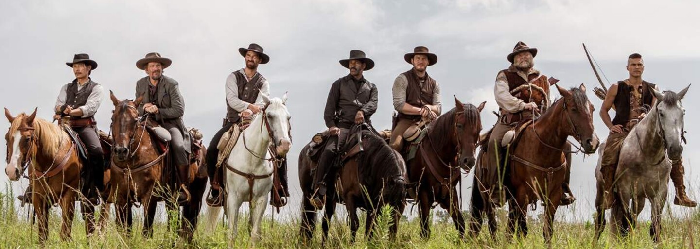 Dorovnal Denzel Washington a Chris Pratt kvalitou remaku Siedmich statočných pôvodný westernový veľkofilm? (Recenzia)