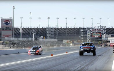 Drag race, ve kterém si 850koňový trophy truck ani neškrtne. Důvodem je 10 000koňový dragster! Drag race, ve kterém si 850koňový trophy truck ani neškrtne. Důvodem je 10 000koňový dragster!