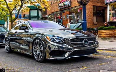 Drake má novučičký Mercedes v chrómovej fólii s úpravami od Brabusu! Drake má novučičký Mercedes v chrómovej fólii s úpravami od Brabusu!