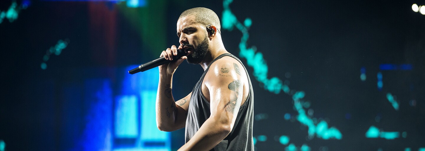 Drake nahral špeciálnu skladbu pre módnu prehliadku Louis Vuitton, ktorú si teraz môžeš vypočuť