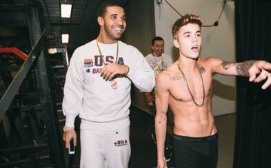 Drake sa nešetrí a posiela nám trojicu skladieb vrátane remixu One Dance s Justinom Bieberom Drake sa nešetrí a posiela nám trojicu skladieb vrátane remixu One Dance s Justinom Bieberom
