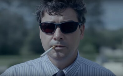 Dramaticko-thrillerový seriál Bloodline už čoskoro odštartuje svoju záverečnú sériu. Podmanivý trailer sľubuje skvelú bodku plnú napätia a lží Dramaticko-thrillerový seriál Bloodline už čoskoro odštartuje svoju záverečnú sériu. Podmanivý trailer sľubuje skvelú bodku plnú napätia a lží