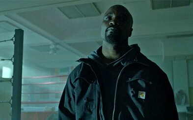 Drsný superhrdina z Harlemu, Luke Cage, je rozstrieľaný v prvom teaseri k svojmu Netflixovému seriálu Drsný superhrdina z Harlemu, Luke Cage, je rozstrieľaný v prvom teaseri k svojmu Netflixovému seriálu