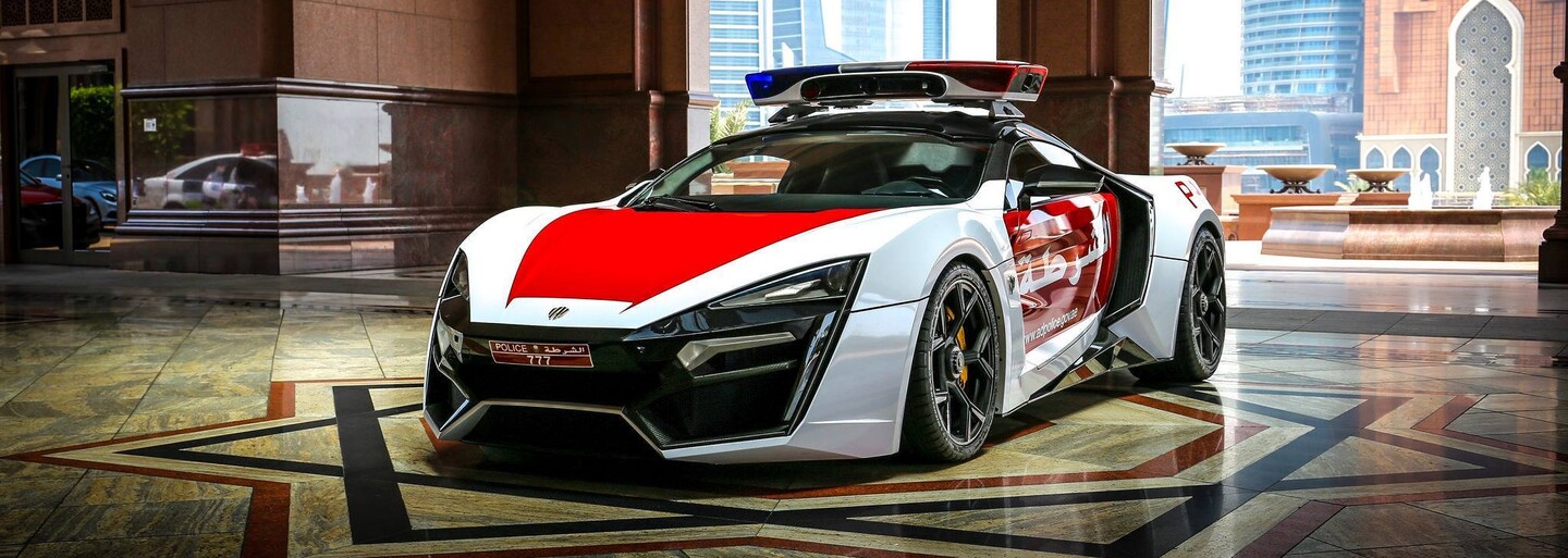Dubajská policie hlásí další exkluzivní přírůstek, 750koňový Lykan Hypersport za 3,4 milionu $!