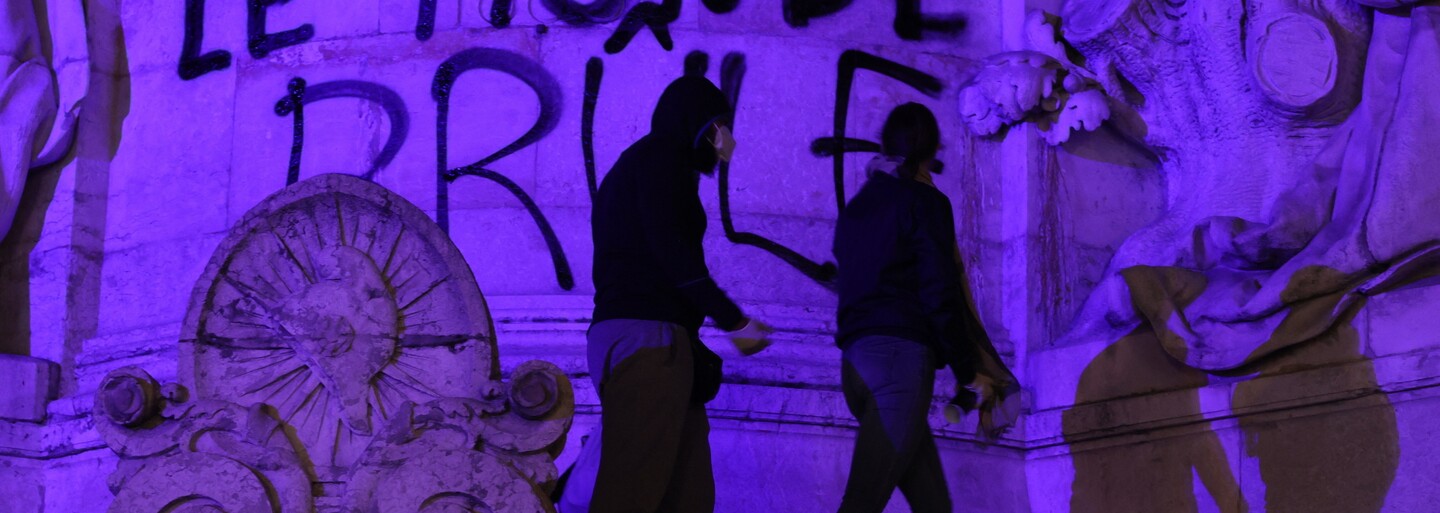 Důchodová reforma: Ve Francii začaly celostátní protesty, provázejí je rozsáhlé stávky