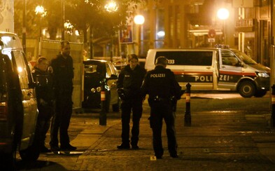 Dvojici, která vyhrožovala na sociálních sítích muslimům smrtí, čeká soud Dvojici, která vyhrožovala na sociálních sítích muslimům smrtí, čeká soud