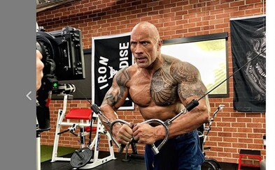 Dwayne Johnson schytal kritiku za příspěvek na Instagramu. Děkoval armádě za pojmenovaný tank Dwayne Johnson schytal kritiku za příspěvek na Instagramu. Děkoval armádě za pojmenovaný tank