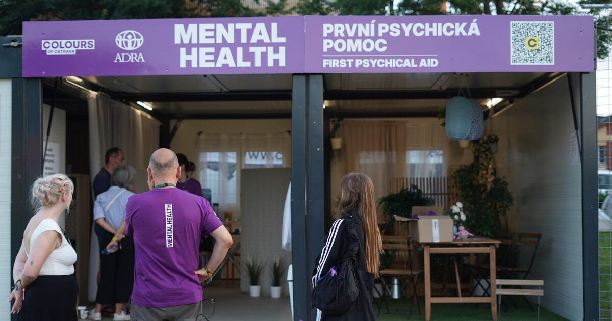 Když se Colours rozostří. Co dělat, pokud tě na velkém festivalu přepadne panická ataka nebo úzkost z davů?