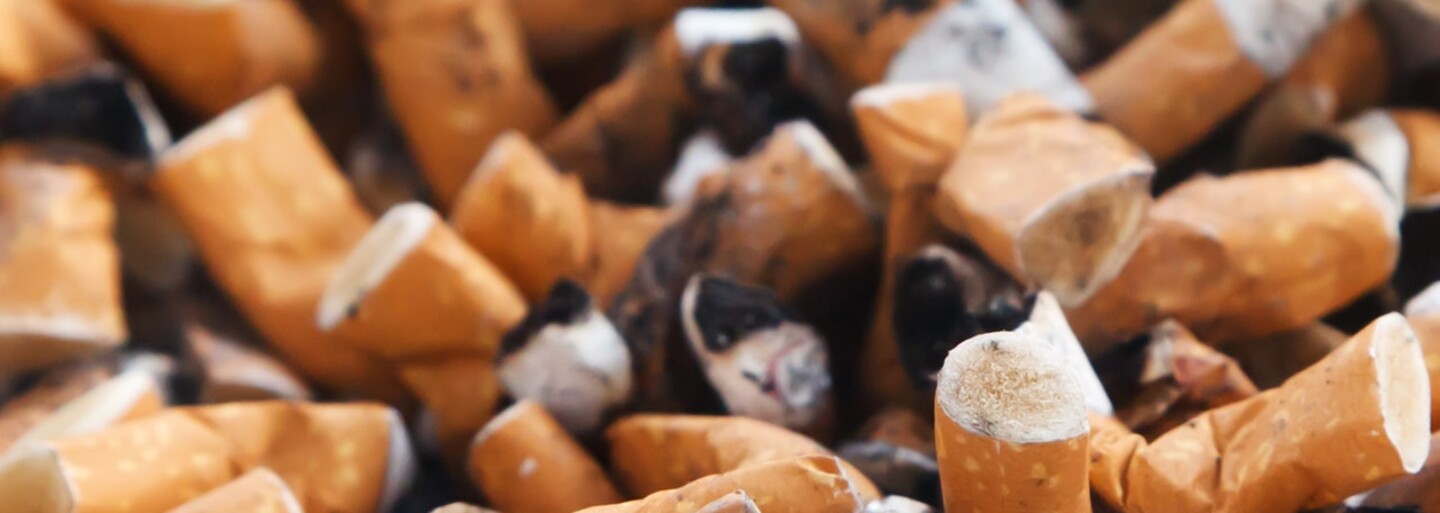 Dýchať znečistené ovzdušie je rovnako škodlivé ako fajčenie cigariet. Koľko by ste ich vyfajčili v Bratislave?