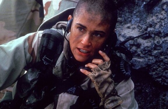 Ako sa volá vojačka, ktorú si zahrala vo filme G.I. Jane Demi Moore?
