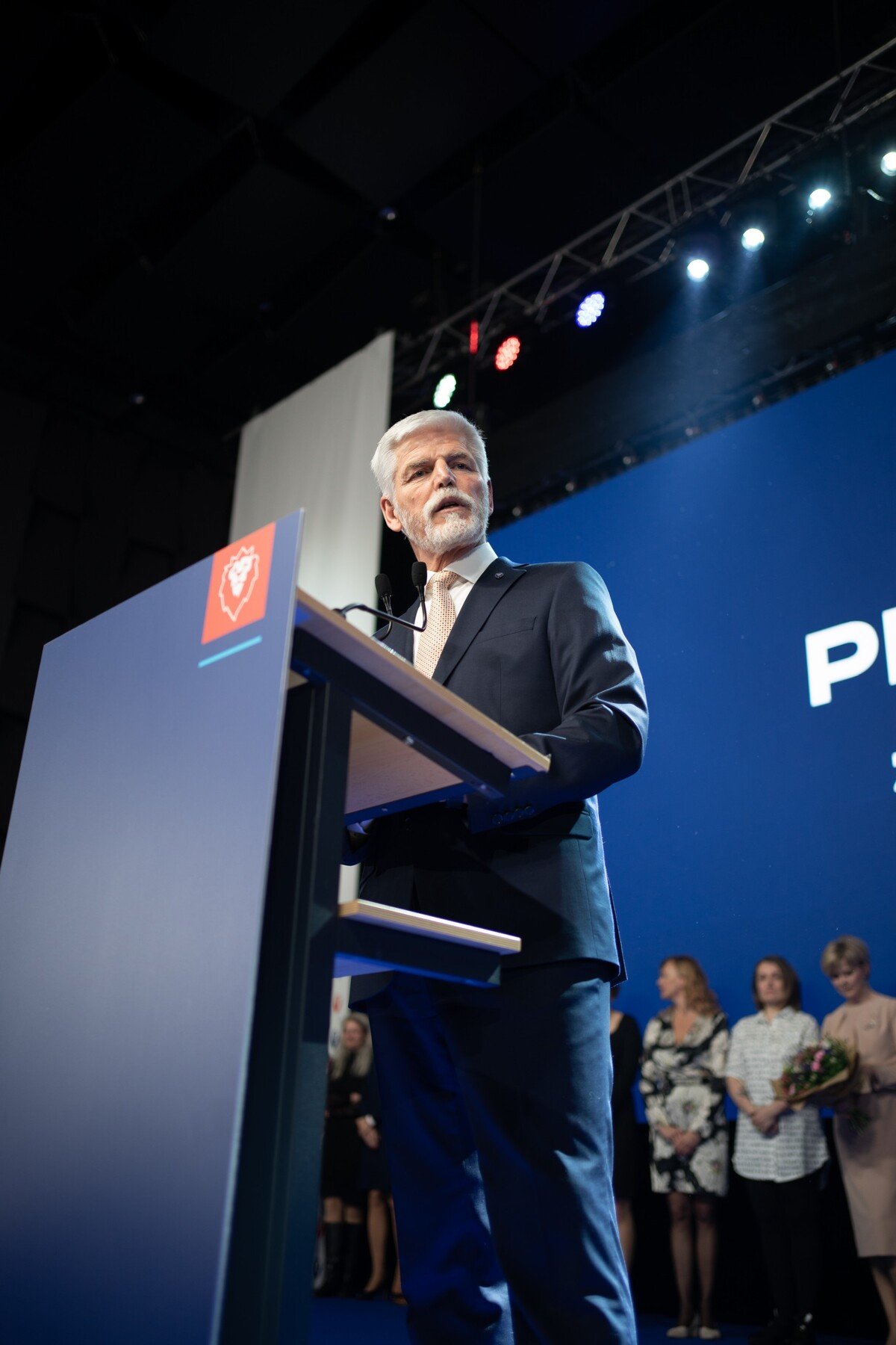 Štáb vítěze prezidentské volby Petra Pavla.