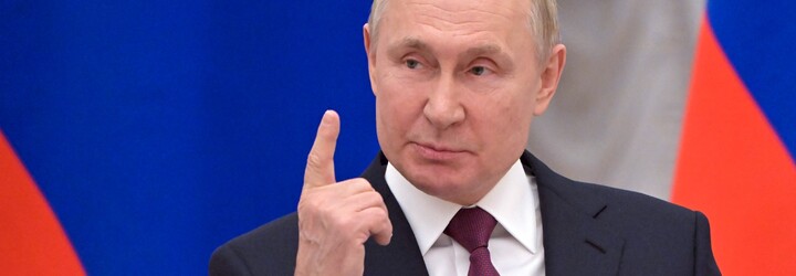 Na Putinove „mierové rokovania“ si treba dať pozor. Mohol by ich využiť na prezbrojenie armády a ďalší útok, tvrdí Veľká Británia