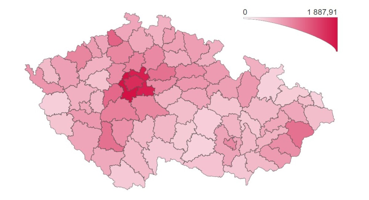 Počet osob s potvrzenou nákazou onemocněním COVID‑19 za posledních 7 dní (celkem + přepočet na 100 000 obyvatel)