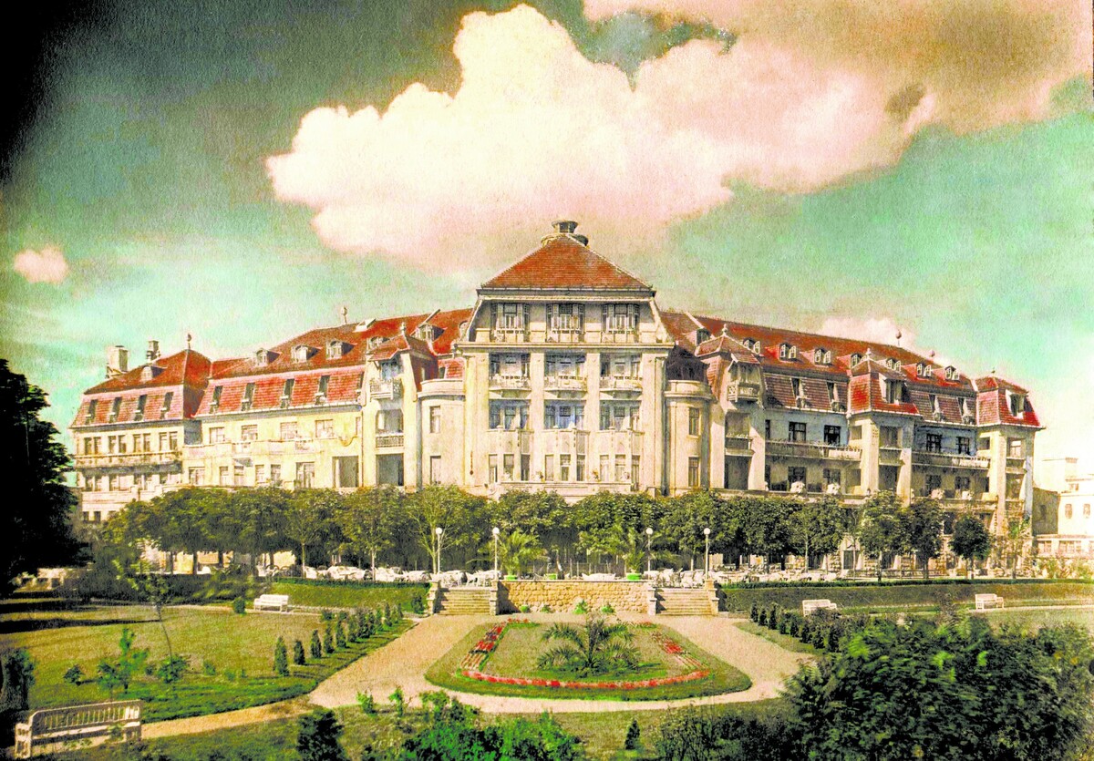 Thermia Palace, kúpele, Slovensko