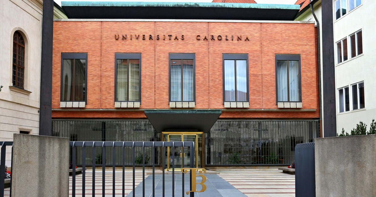 Výsměch, reaguje akademie na odměny rektorky. Králíčková se omluvila, že odměny odůvodnila střelbou