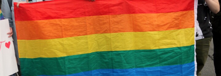 Homosexuáli v Grécku sa môžu legálne starať o cudzie deti. Zmena v zákone posúva krajinu do 21. storočia