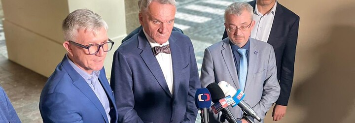 Heuréka! Pražská koalice dokončila smlouvu, hlavní město bude mít za pár týdnů konečně nové vedení