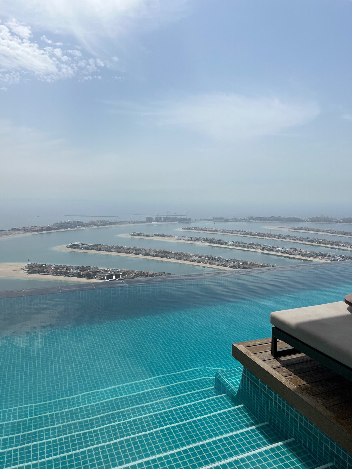 aura skypool infinity pool bazén dubaj