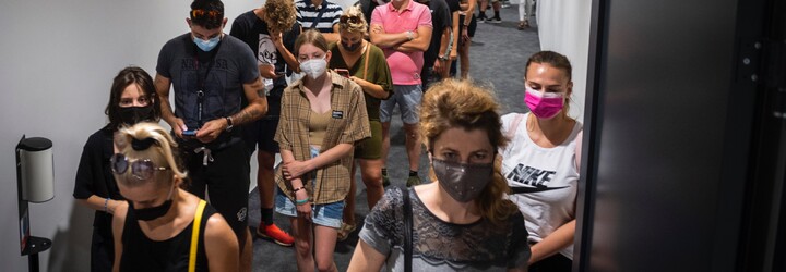 Chceme slobodu, očkujeme sa, lebo Slovensko ide do lockdownu. Mladých ľudí sme sa pýtali, prečo s vakcínou doteraz váhali
