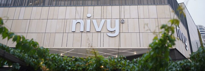 Pozri sa, čo vyrástlo namiesto ošarpanej autobusovej stanice Nivy. Verejnosti sa otvorí už vo štvrtok