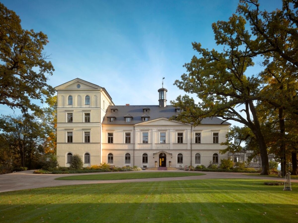 Absolutním vítězem Nejkouzelnějších míst roku 2022 se stal pětihvězdičkový hotel Chateau Mcely.